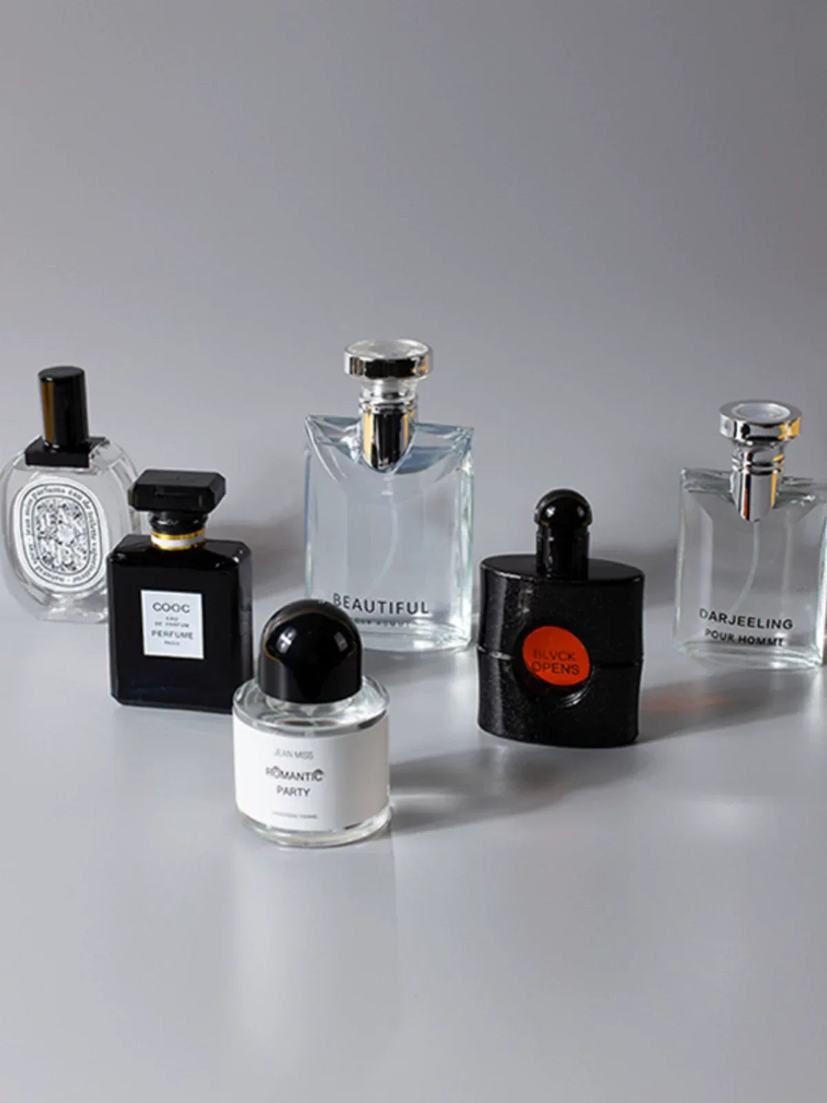 Model Room Men Women's Artificial Perfume Fragrance Props Big Brand Perfume Ornament Accessible Luxury Dressing Table Solution Decoration - My Vixen Vault