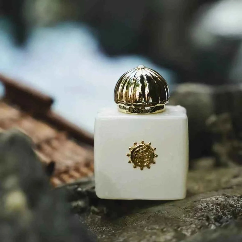 100ML High Quality Brand Perfume Luxurious Body Mist for Women Fresh and natural floral and fruity fragrance Suitable for dating.