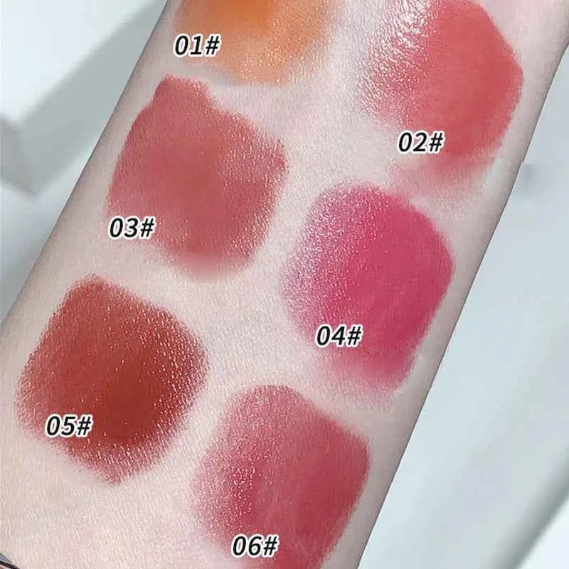When light, soft and smooth lipstick hydrates moisturizing and white, not easy to stick to the cup.