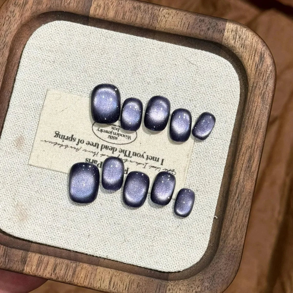 10PCS Vintage Wine Red Cat's Eye Effect Imitation Crystal Sparkling Glass Beads Detachable Handmade Press-on Short Fake Nails